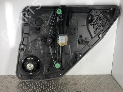Elevador vidro trás esquerdo Elevador vidro trás esquerdo MERCEDES-BENZ B-CLASS Sports Tourer (W246, W242) B 200 CDI (246.201) (136 hp) 34302764 34302764