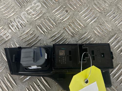 Used Left front window switch Left front window switch 38923875 38923875