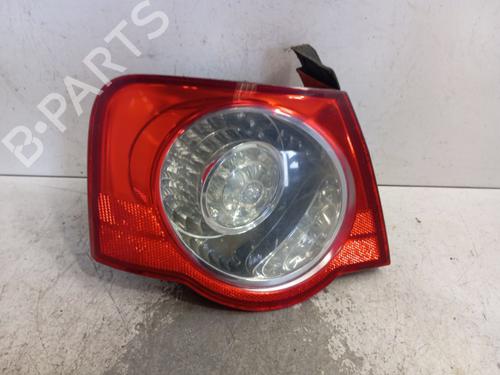 Farolim esquerdo Farolim esquerdo VW PASSAT B6 (3C2) 1.9 TDI (105 hp) 34299333 34299333