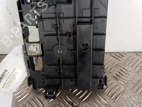 Used Fuse box Fuse box 34302708 34302708