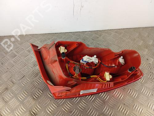 Used Right taillight Right taillight PEUGEOT 407 (6D_) 2.0 HDi 135 (6DRHRH, 6DRHRE, 6DRHRG, 6DRHRJ) (136 hp) 36284392 36284392