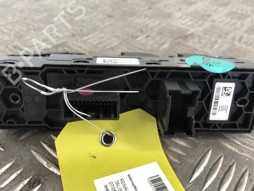 Used Left front window switch Left front window switch RENAULT TALISMAN Grandtour (KP_) 1.6 dCi 130 (130 hp) 34304947 34304947