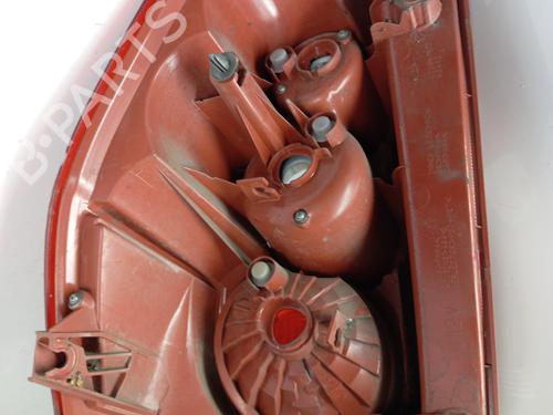 Feu arrière droit Feu arrière droit MAZDA 5 (CR) 2.0 (CREW, CR19) (146 hp) 34302420 34302420