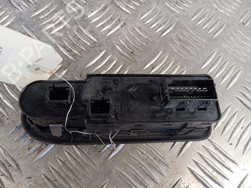 Used Left front window switch Left front window switch PEUGEOT 508 I (8D_) 1.6 HDi (112 hp) 34357341 34357341