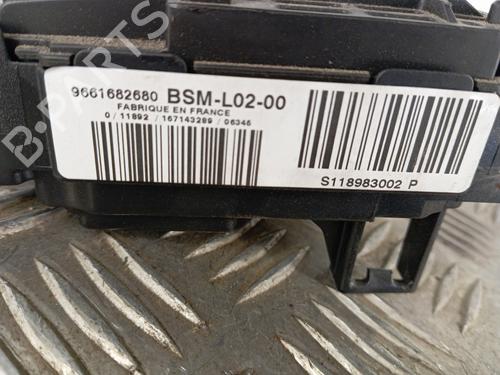 Used Fuse box Fuse box CITROËN C6 (TD_) 2.7 HDi (204 hp) 34302629 34302629