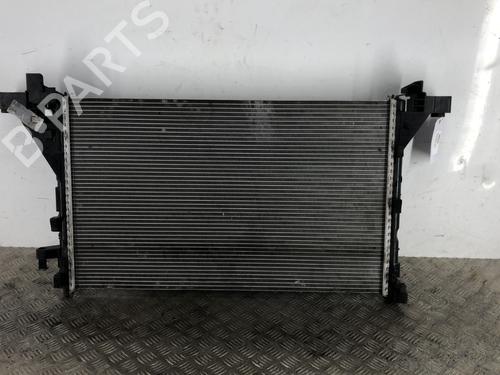 Used Water radiator Water radiator RENAULT MASTER III Platform/Chassis (EV, HV, UV) 2.3 dCi 130 FWD (EV0Y, HV0Y, UV0M, UV0Y, UV03) (130 hp) 34301997 34301997