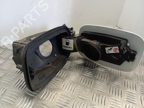 fuel-flap-renault-megane-iv-hatchback-b9amn_-2015-34300545 main image