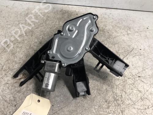 Used Rear wiper motor Rear wiper motor PEUGEOT 308 II (LB_, LP_, LW_, LH_, L3_) 1.6 HDi / BlueHDi 115 (115 hp) 34297980 34297980