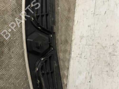 Used Grille Grille RENAULT MASTER II Van (FD) 2.5 dCi (FD01, FD02, FD21, FD22, FD31, FD32, FD3Y, FD71,... (120 hp) 34299481 34299481