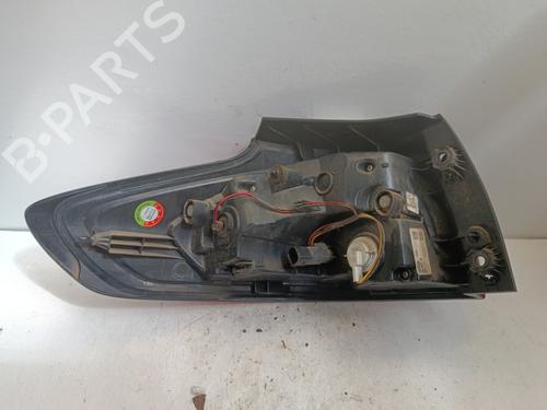 right-taillight-opel-zafira-tourer-c-p12-2011-38678126 main image