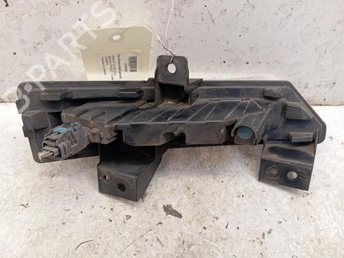 Used Left daytime light Left daytime light 37504140 37504140