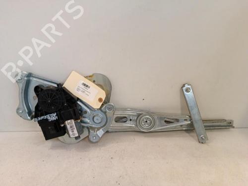 Rudehejsemekanisme Højre bagtil Rudehejsemekanisme Højre bagtil RENAULT SCÉNIC III (JZ0/1_) 1.9 dCi (JZ0J, JZ1J, JZ1K, JZ1S) (131 hp) 34321323 34321323