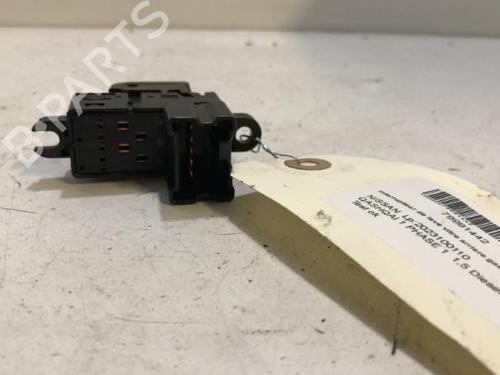 Mando elevalunas trasero izquierdo Mando elevalunas trasero izquierdo NISSAN QASHQAI I (J10, NJ10) 1.5 dCi (106 hp) 34321031 34321031