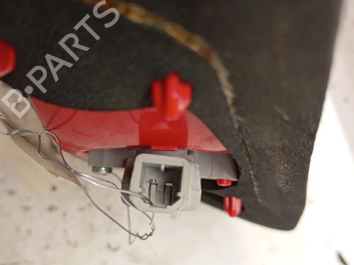 Venstre baglygte bagklap Venstre baglygte bagklap ALFA ROMEO 147 (937_) 1.9 JTDM 16V (937.AXN1B, 937.BXN1B) (150 hp) 34328796 34328796