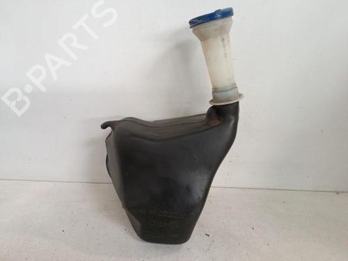Used Windscreen washer tank Windscreen washer tank CITROËN SAXO (S0, S1) 1.4 VTS (75 hp) 34321529 34321529