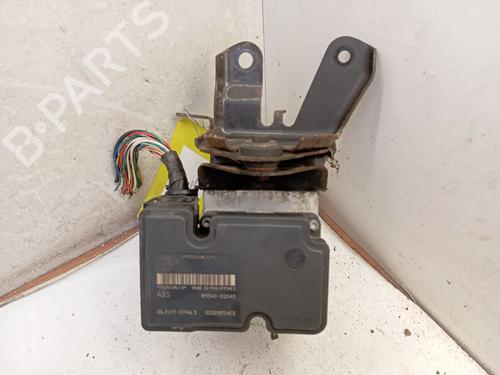Used ABS pump ABS pump TOYOTA YARIS (_P9_) 1.4 D-4D (NLP90_, NLP90R) (90 hp) 34328806 34328806