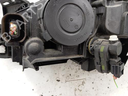 Used Left headlight Left headlight PEUGEOT 5008 (0U_, 0E_) 1.6 HDi (112 hp) 35809695 35809695