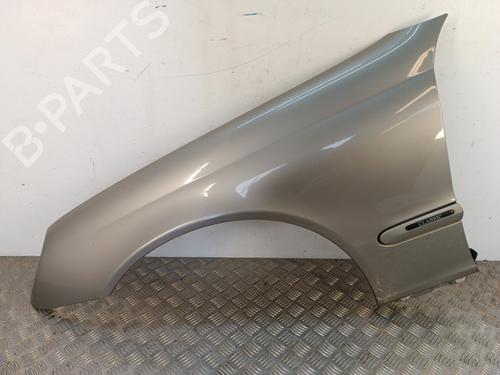 Used Left front fenders Left front fenders MERCEDES-BENZ C-CLASS (W203) C 200 CDI (203.007) (122 hp) 34324804 34324804
