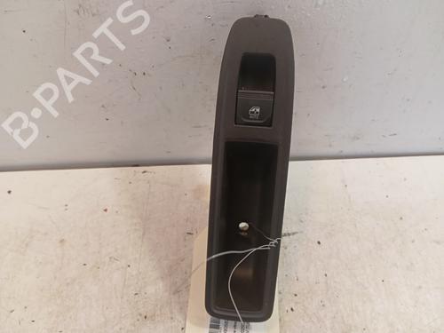 hjre-bagtil-elrude-kontakt-renault-clio-v-b7_-2019-37737764 main image