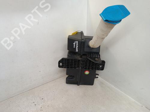Used Windscreen washer tank Windscreen washer tank VW TIGUAN (5N_) 2.0 TDI 4motion (136 hp) 34322381 34322381