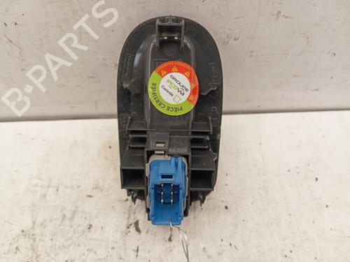 Used Right front window switch Right front window switch RENAULT MASTER III Van (FV) 2.3 dCi 100 FWD (FV0A, FV0B, FV0G, FV0K, FV0H) (101 hp) 34326700 34326700