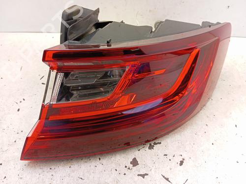 right-taillight-renault-megane-iv-hatchback-b9amn_-2015-34326403 main image