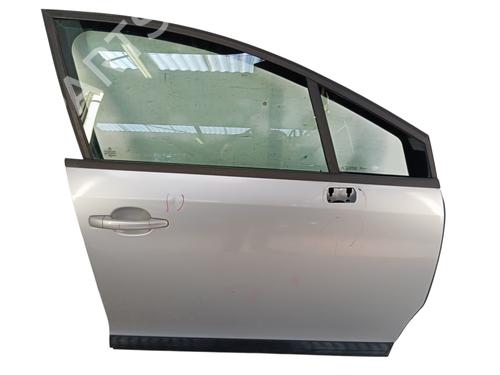Used Right front door Right front door 35810323 35810323