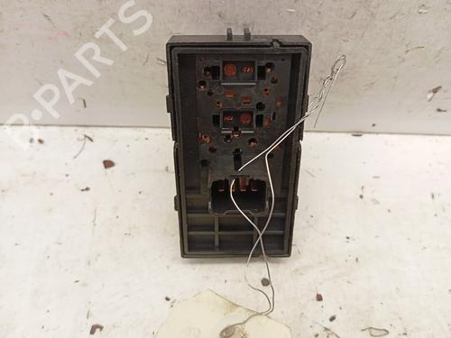 Høyre Foran elrute bryter Høyre Foran elrute bryter CHEVROLET AVEO Saloon (T300) [2011-2026] 34329117 34329117