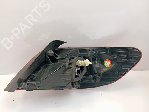 Used Left taillight Left taillight 37504100 37504100