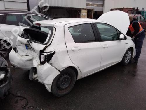 Brugte TOYOTA YARIS (_P13_)  1.5 Hybrid (NHP130_, NHP130)  4631142