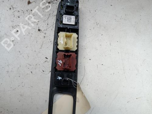 Used Left front window switch Left front window switch RENAULT CLIO IV (BH_) 1.5 dCi 90 (90 hp) 34322640 34322640