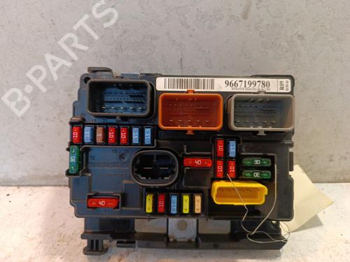 fuse-box-citroen-c3-ii-sc_-2009-34324926 main image