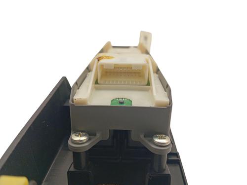 Used Left front window switch Left front window switch TOYOTA AURIS (_E18_) 1.8 Hybrid (ZWE186_, ZWE186R) (136 hp) 34327426 34327426