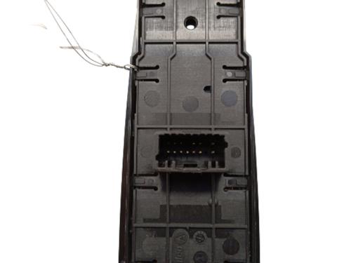 Used Left front window switch Left front window switch RENAULT MEGANE III Hatchback (BZ0/1_, B3_) [2008-2026] 34328034 34328034