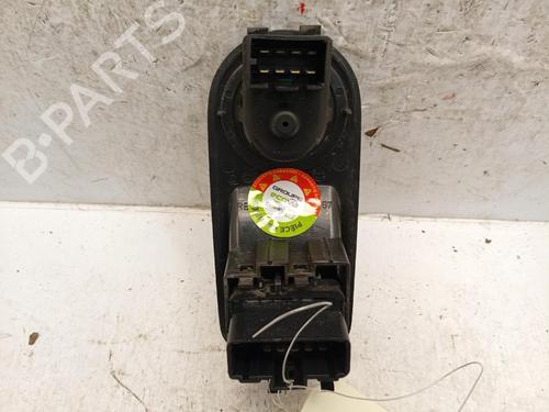 Used Left front window switch Left front window switch RENAULT TRAFIC II Van (FL) 1.9 dCi 100 (FL0C, FL0K, FL0B) (101 hp) 40504716 40504716