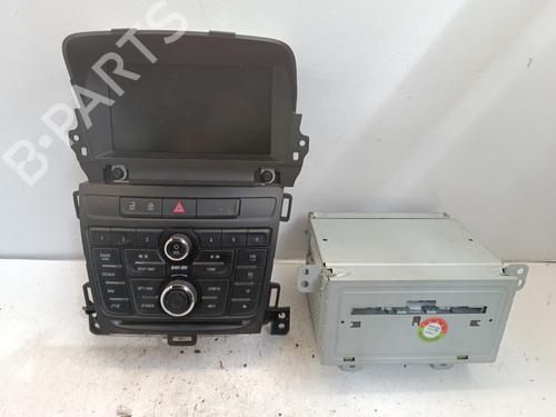 display-monitor-opel-zafira-tourer-c-p12-2011-38678121 main image