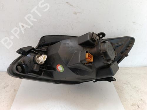 Used Right headlight Right headlight HYUNDAI GETZ (TB) 1.1 (67 hp) 34324100 34324100