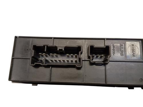 Used Left front window switch Left front window switch NISSAN JUKE (F15) 1.2 DIG-T (115 hp) 34329383 34329383