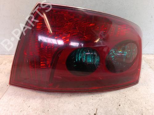 Used Right taillight Right taillight PEUGEOT 407 (6D_) 2.0 HDi 135 (6DRHRH, 6DRHRE, 6DRHRG, 6DRHRJ) (136 hp) 34325017 34325017