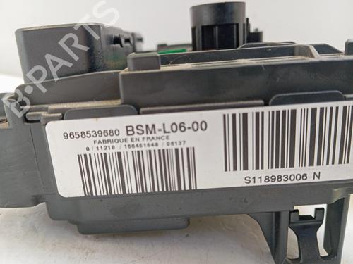 Fuse box CITROËN C4 I (LC_) 1.6 HDi | BP37673471E1 - Image 3