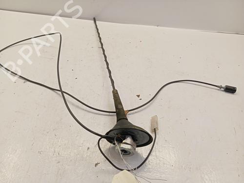 Base antenna Base antenna RENAULT CLIO II (BB_, CB_) 1.5 dCi (B/CB3M) (64 hp) 37631650 37631650