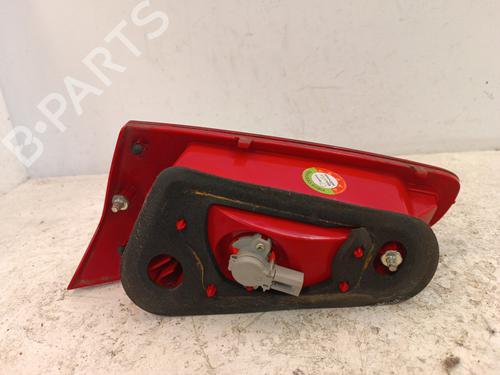 Used Left tailgate light Left tailgate light ALFA ROMEO 147 (937_) 1.9 JTDM 16V (937.AXN1B, 937.BXN1B) (150 hp) 34323647 34323647