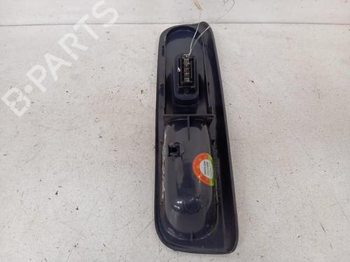 Used Right front window switch Right front window switch RENAULT TWINGO I (C06_) 1.2 (C066, C068) (58 hp) 34322057 34322057