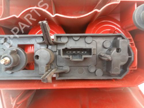 Used Left taillight Left taillight PEUGEOT 1007 (KM_) 1.4 HDi (68 hp) 34324729 34324729