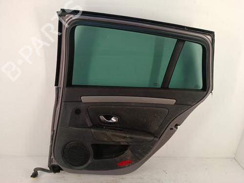 Dør højre bagtil Dør højre bagtil RENAULT LAGUNA III Grandtour (KT0/1) 2.0 dCi (KT07, KT0J, KT14, KT1A, KT1S) (131 hp) 34323596 34323596