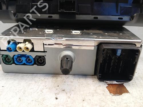 Used Display monitor Display monitor CITROËN C3 III (SX) 1.2 THP 110 (SXHNPS, SXHNZT, SXHNZ6) (110 hp) 39885464 39885464