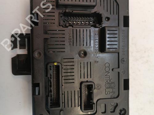Used Fuse box Fuse box RENAULT MODUS / GRAND MODUS (F/JP0_) 1.5 dCi (FP0G, JP0G) (68 hp) 34323950 34323950