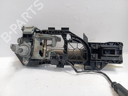 Used Front left exterior door handle Front left exterior door handle 37504106 37504106