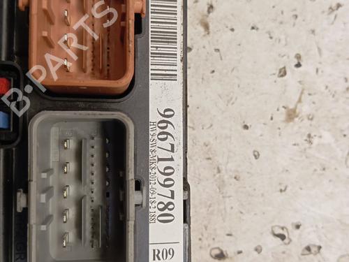 Used Fuse box Fuse box CITROËN C3 II (SC_) 1.6 HDi (92 hp) 34329172 34329172