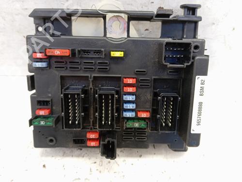 Used Fuse box Fuse box PEUGEOT 206+ (2L_, 2M_) 1.1 (60 hp) 34328713 34328713